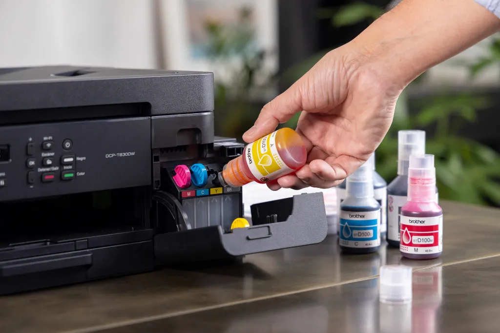 DCP-T830DW_Brother_Inktank_Lifestyle_10_low.webp