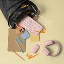 pebble-mouse-2-m350s-tonal-rose-lifestyle-gallery-2.webp