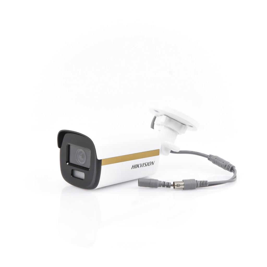 Bala TURBOHD 4K / Imagen a Color 24/7 (ColorVu) / Lente 3.6 mm / METAL / Luz Blanca 40 mts / Exterior IP67 / WDR 130 dB SKU: DS-2CE12UF3T-E