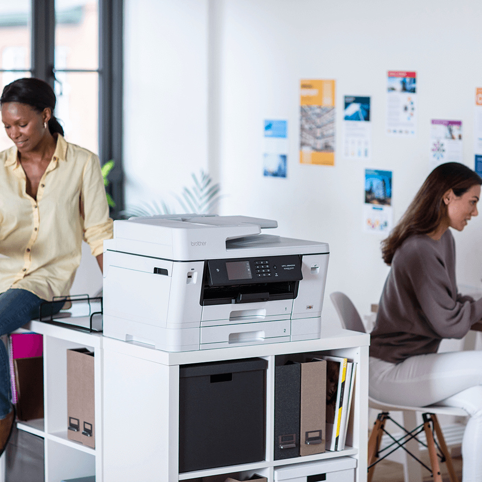 Multifuncional Brother MFCJ6940DW Inyección de Tinta, Doble Carta, Impresión Dúplex, Tabloide, A3, Impresora, Copiadora, Escaner, Fax, Wifi, Ethernet, Bypass 100 Hojas, 35ppm Negro, 27ppm Color SKU: MFC-J6940DW