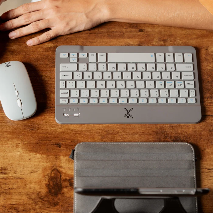 Kit de Teclado y Mouse Perfect Choice Genova, Inalámbrico, RF Inalámbrico + Bluetooth, Negro (Español) KB-1012 SKU: PC-201250