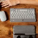 Kit de Teclado y Mouse Perfect Choice Genova, Inalámbrico, RF Inalámbrico + Bluetooth, Negro (Español) KB-1012 SKU: PC-201250